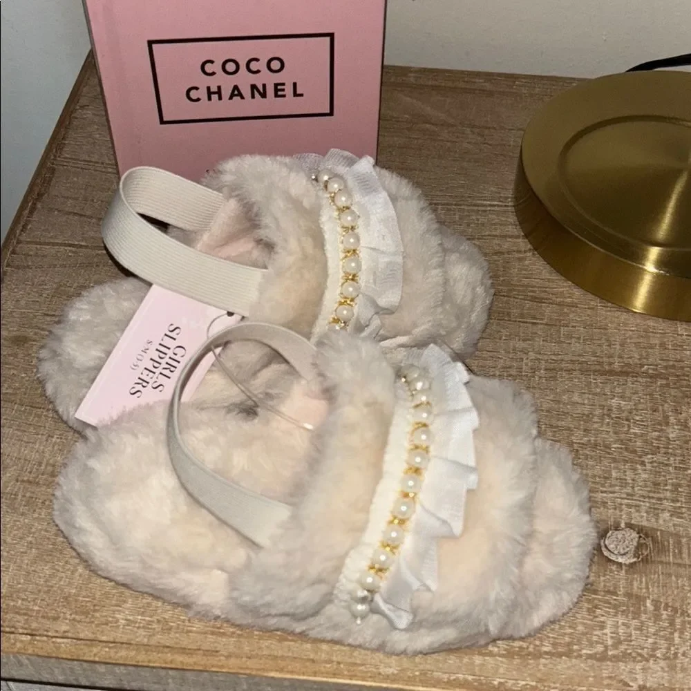 Girls Cream Plush Slippers with Gold and Pearl Detail